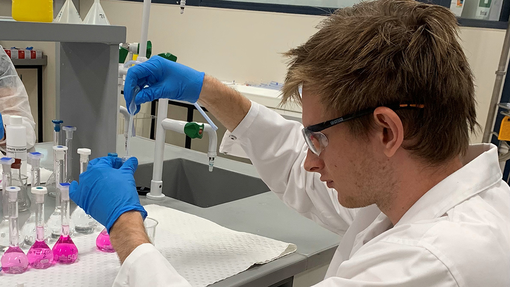 Daniel Bailey web2.jpg